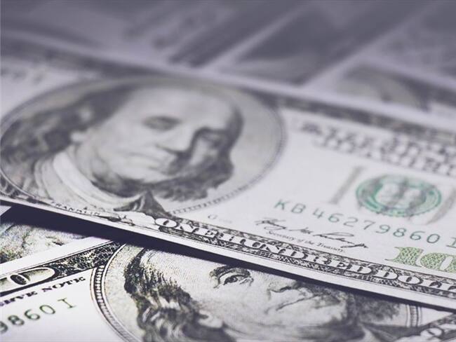 El dólar abrió este jueves 8 de julio al alza, a un precio de $3.850. Foto: Getty Images / MANIT PLANGKLANG