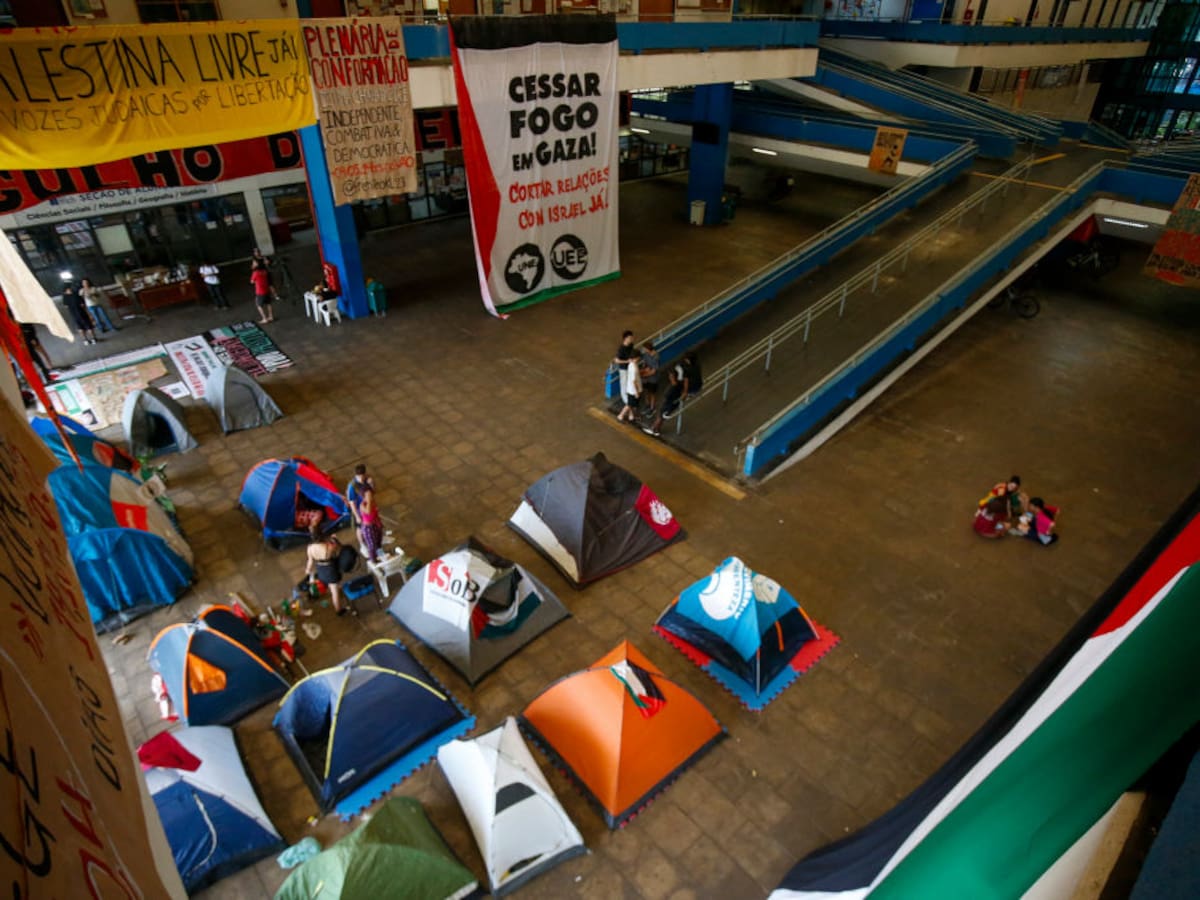 Más de 100 estudiantes en Brasil se suman a protestas contra la guerra en Gaza