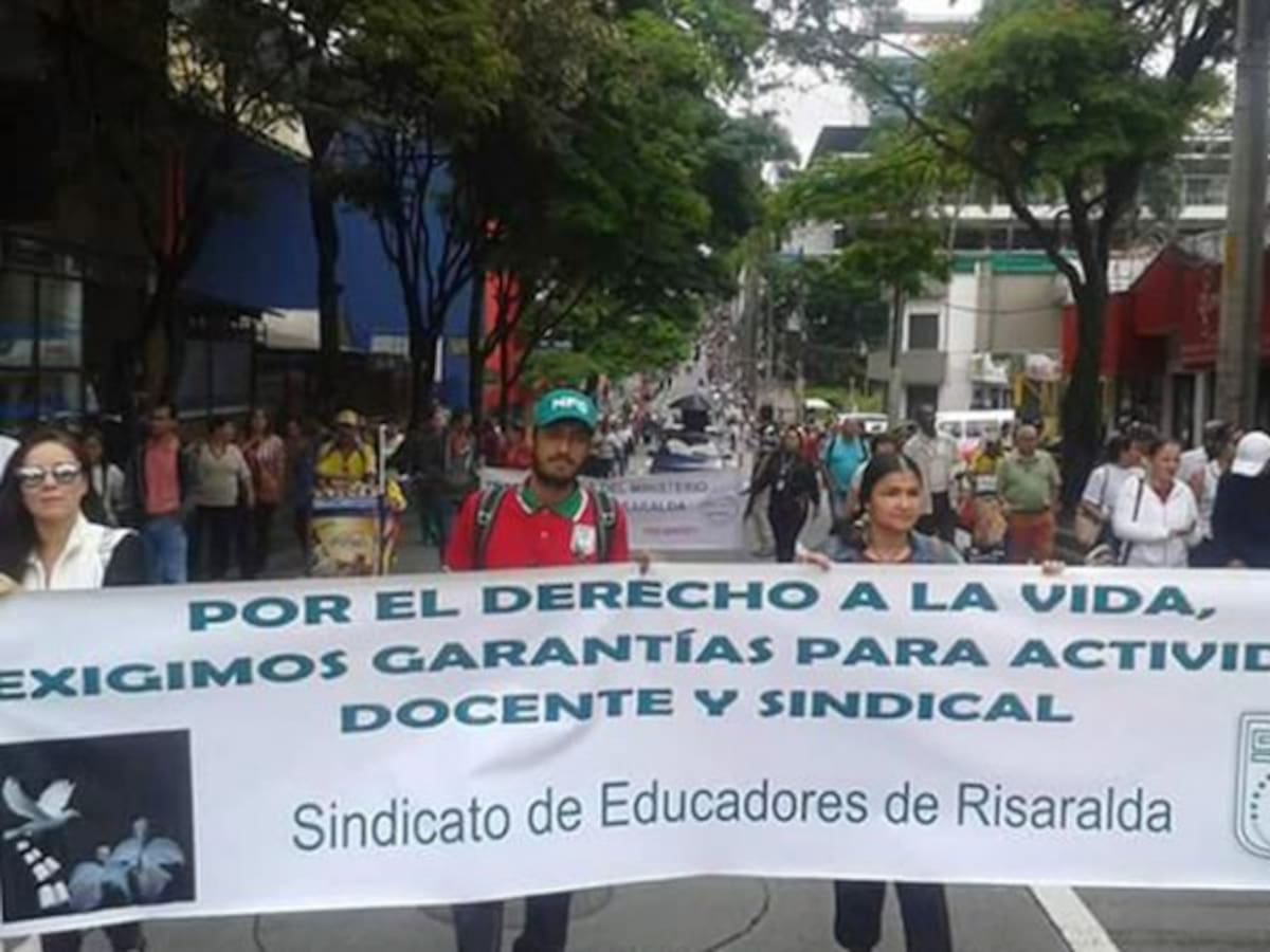 Docentes de Pereira hacen paro de 24 horas pidiendo garantías para la normalidad académica