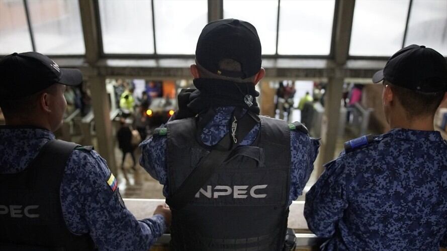 Se trata del dragoneante Jonathan Riveros, de 27 años de edad y quien, según las autoridades, habría sido víctima de sicarios. Foto: Colprensa