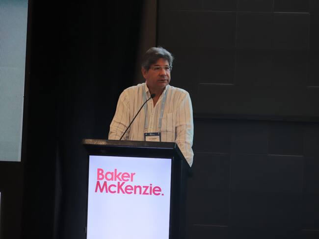 Sector financiero no sobre regulado: Alejandro Linares, magistrado Corte Constitucional