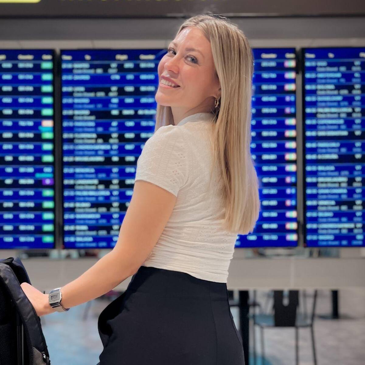 Barbiebac, azafata e influencer, reveló datos de lo que hay detrás de los tripulantes de cabina