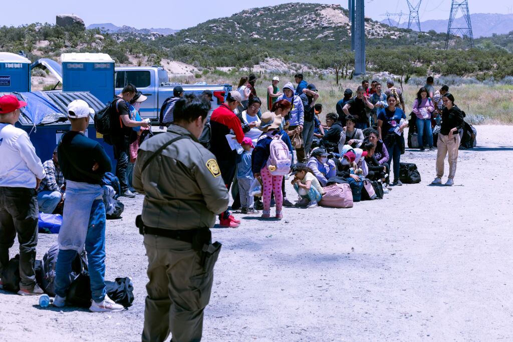 Migrantes solicitantes de asilo en la frontera entre Estados Unidos y México | Photo by Qian Weizhong/VCG via Getty Images