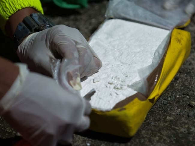 Fueron capturadas dos personas que tenían en su poder 21,8 kilos de pasta base de coca y 4,15 kilos de clorhidrato de cocaína. Foto: Getty Images