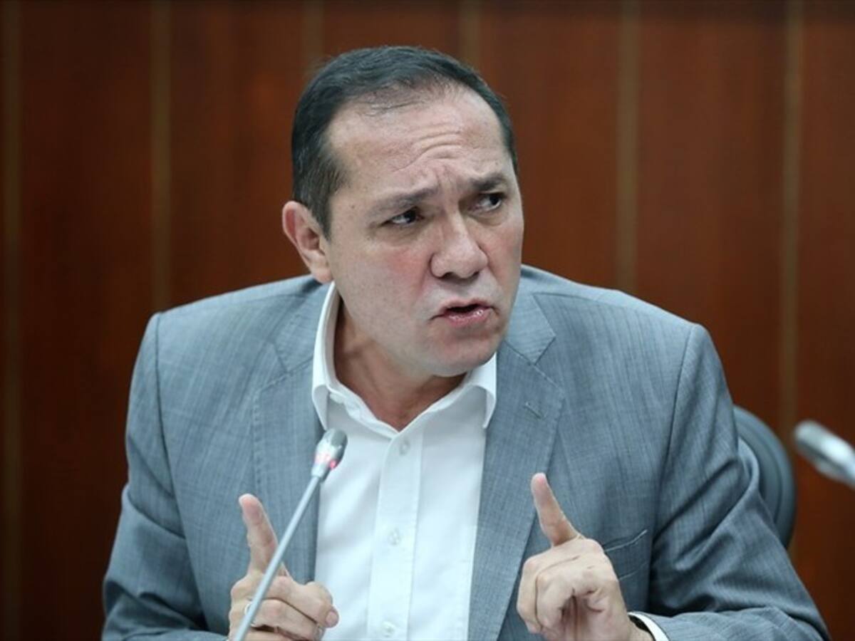 “Interpondremos una tutela para suspender el escrutinio y volver a hacer el conteo”: Antonio Sanguino