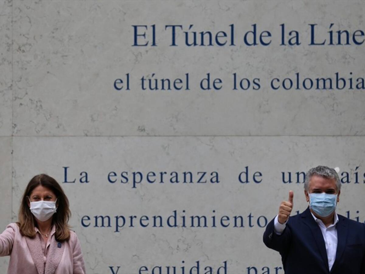 La historia detrás de la placa del presidente Duque en el Túnel de la Línea