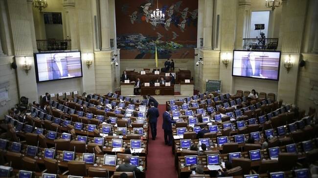 La Plenaria del Senado de la República aprobó el informe de conciliación del proyecto de "borrón y cuenta nueva" . Foto: Colprensa