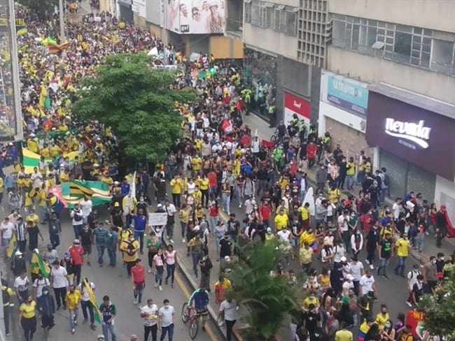 Paro en Bucaramanga termino en disturbios y desmanes. Foto: Cortesía Melissa Múnera