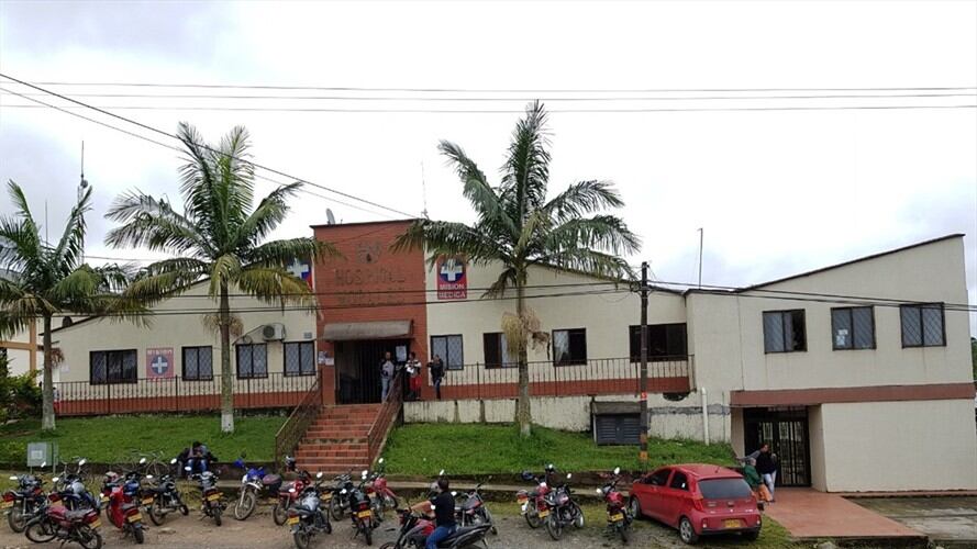 Las autoridades informaron que en el hospital de Morales los servicios han resultado afectados por los cierres viales . Foto: Cortesía