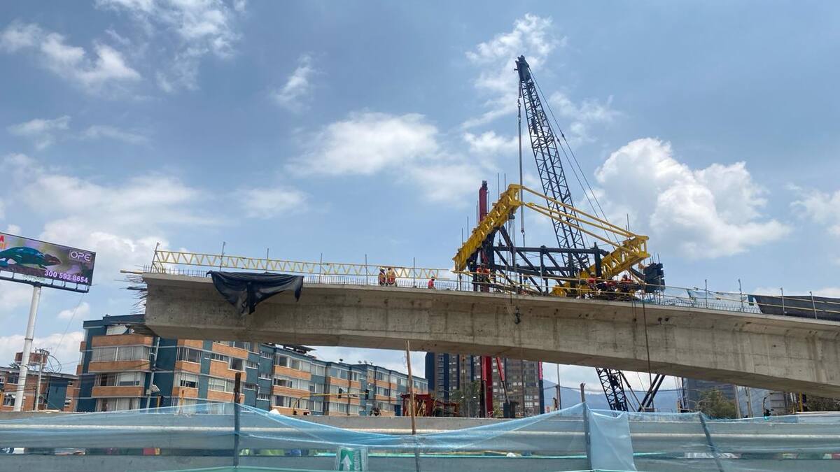 Puente de la calle 100 con Avenida Suba en Bogotá no se derrumbó, dice el IDU