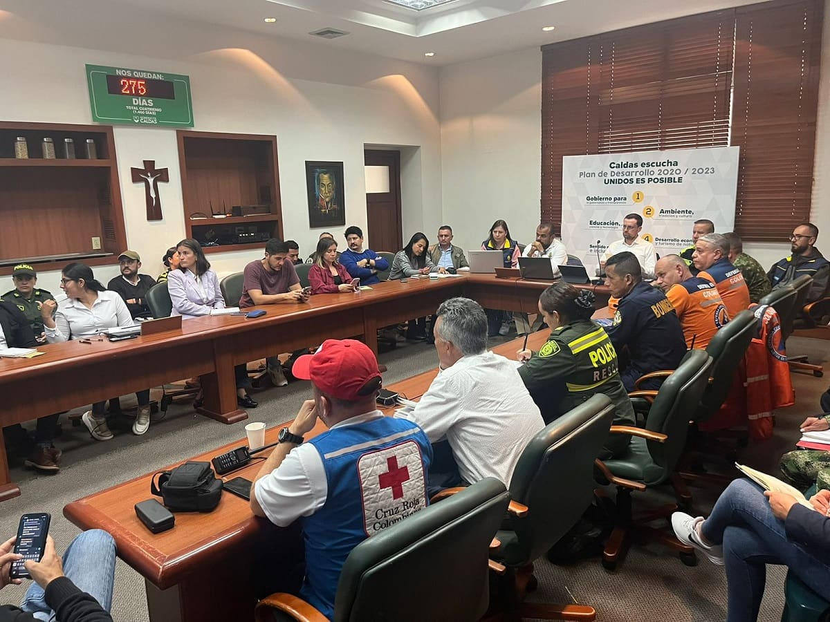 Por cambios en el volcán Nevado del Ruiz declaran la alerta naranja hospitalaria en Caldas