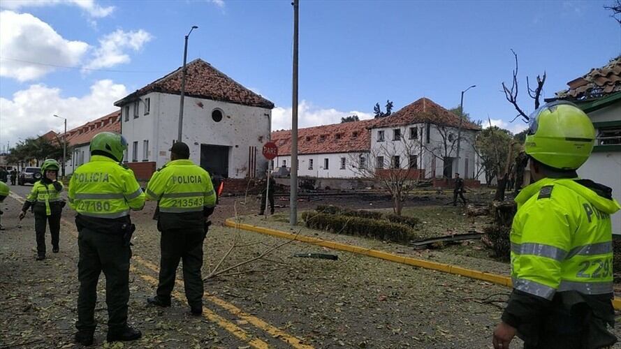 La explosión al interior de la Escuela General Santander de la Policía en Bogotá, el pasado 17 de enero, dejó 21 uniformados fallecidos. Foto: Colprensa