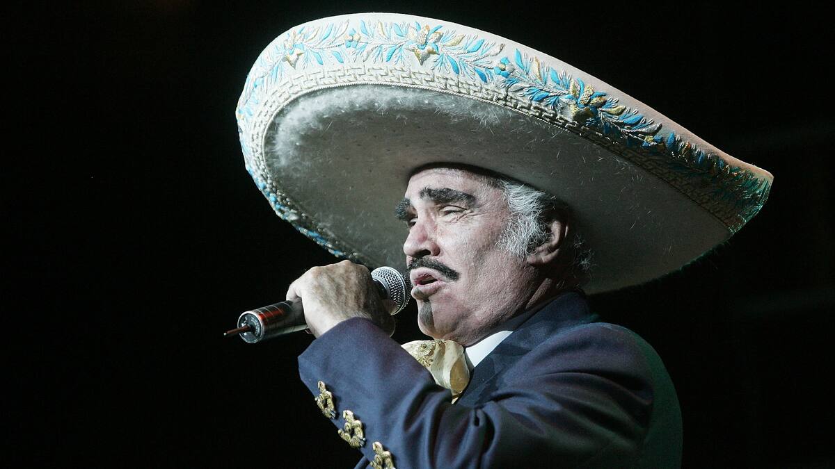 Para el recuerdo: las entrevistas de Vicente Fernández con Julio Sánchez Cristo