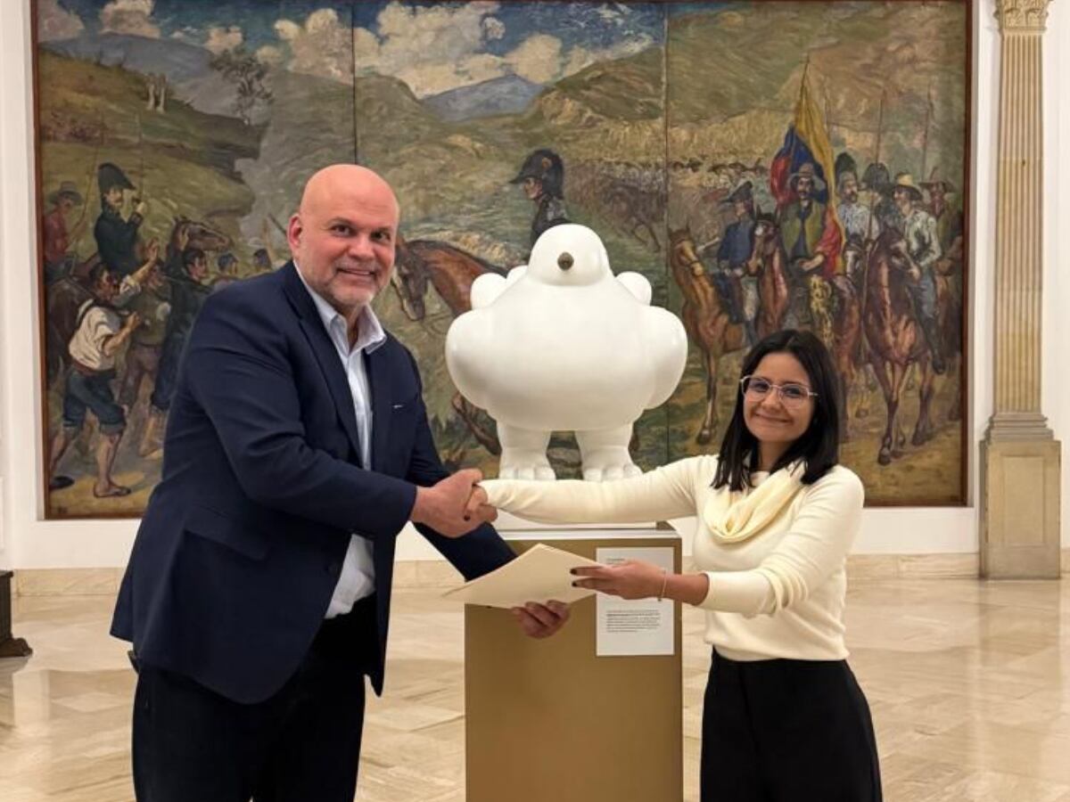 Salvatore Mancuso y Angie Rodríguez. Foto: DAPRE