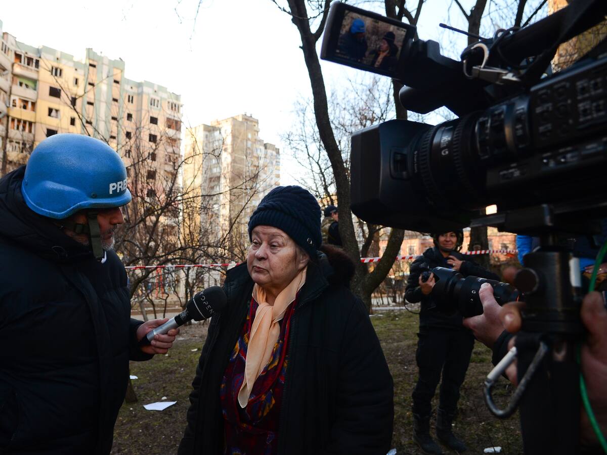 Ucrania registra 5 periodistas muertos y 148 crímenes contra los medios