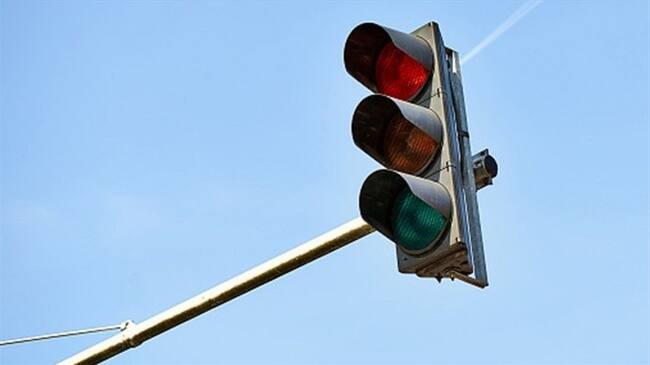 Denuncian falsificación de informe que permitió iniciar contrato de semaforización en Bogotá. Foto: Getty Images