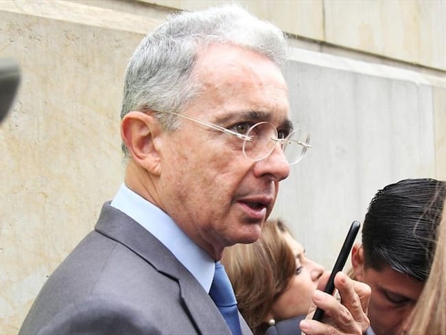 Para este 24 de junio estaba programada la audiencia de solicitud de preclusión a favor del expresidente Álvaro Uribe. Foto: Colprensa / ÁLVARO TAVERA
