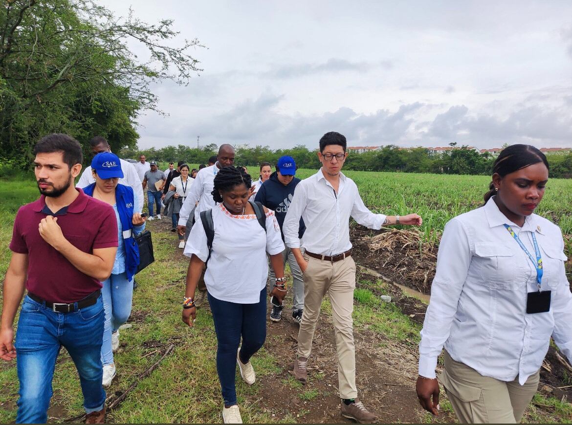 Vicepresidenta Francia Márquez visita predios que eran de la mafia y que ahora serán para mujeres del Valle del Cauca. Foto: Cortesía SAE