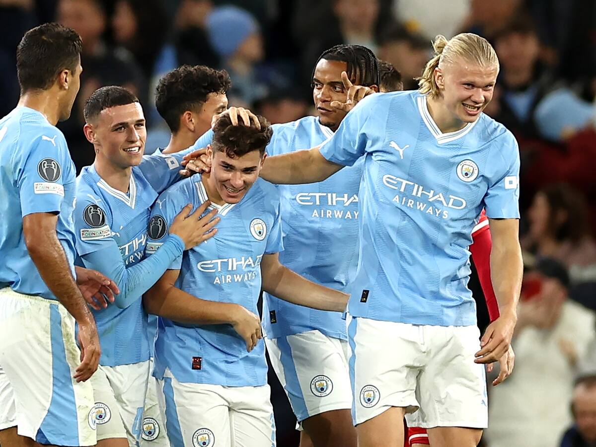 Manchester City venció 3-1 al Estrella Roja con doblete de Julián Álvarez en Champions