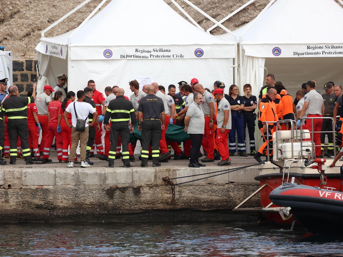 Equipos de emergencias localizaron cuatro cuerpos en el interior del velero ' Bayesian’