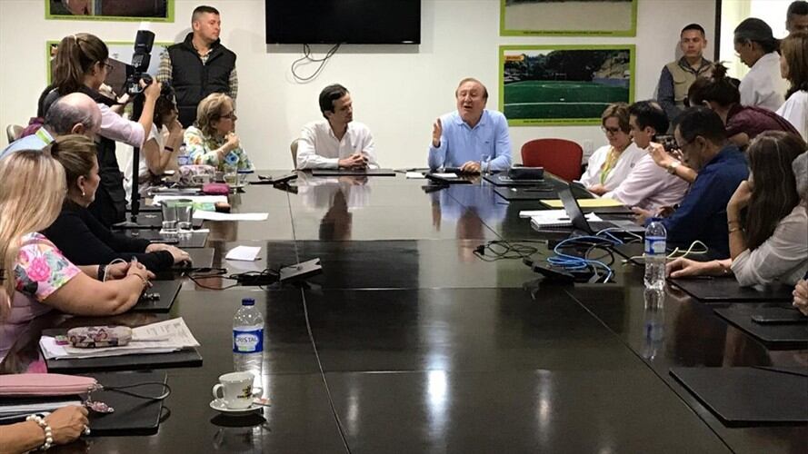 De película, de nuevo regresó como alcalde de Bucaramanga el ingeniero Rodolfo Hernández. Foto: