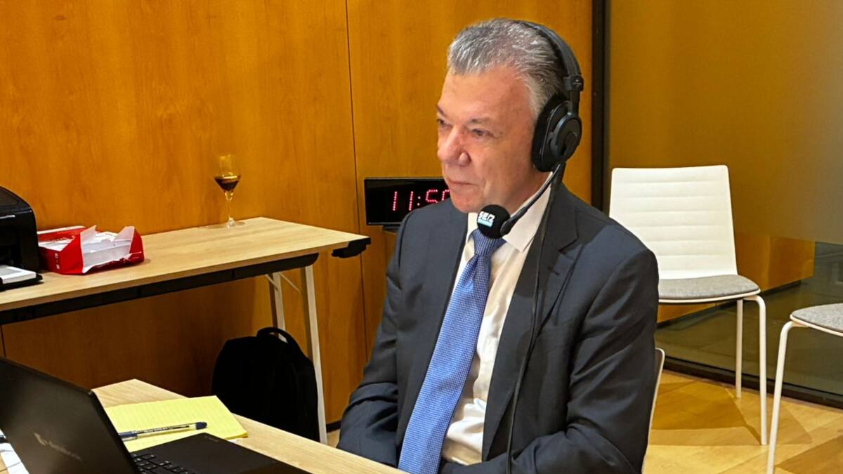 Esto solo trae problemas y costos para el pueblo colombiano: Santos sobre choque entre Petro y Trump