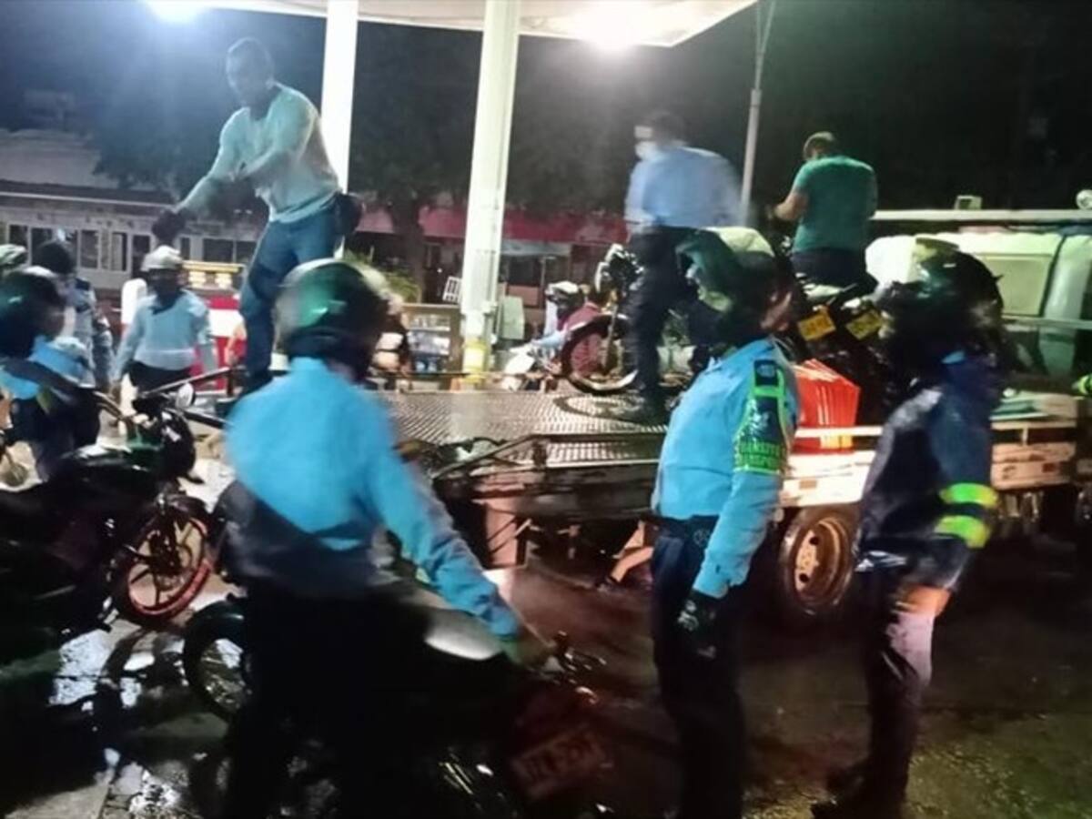 Autoridades de tránsito frustran rodada de Halloween en Santa Marta