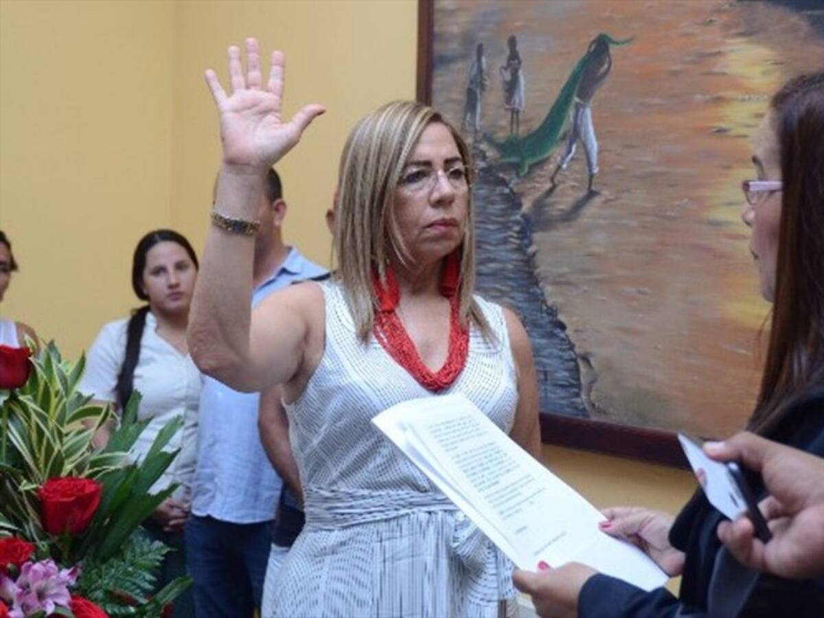 Lourdes Peña del Valle asumió como alcaldesa encargada del municipio de Ciénaga