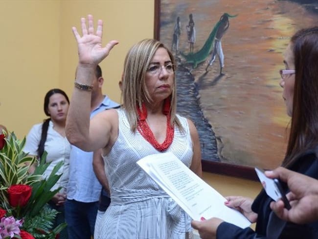 Lourdes Peña del Valle tomó posesión como alcaldesa encargada del municipio de Ciénaga. Foto: Alcaldía de Ciénaga