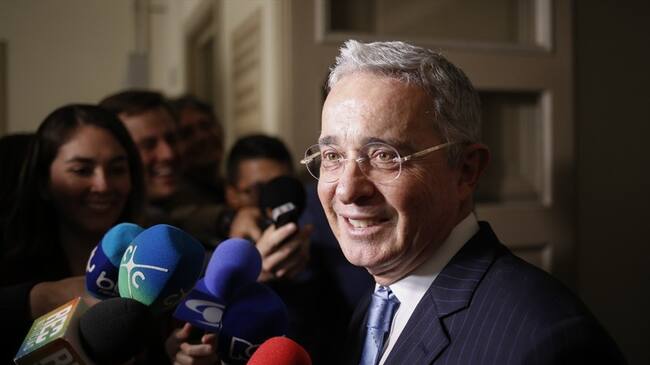 Álvaro Uribe propone incremento en las primas. Foto: Colprensa