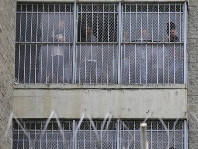 Presos siguen delinquiendo desde las cárceles. Foto: Colprensa