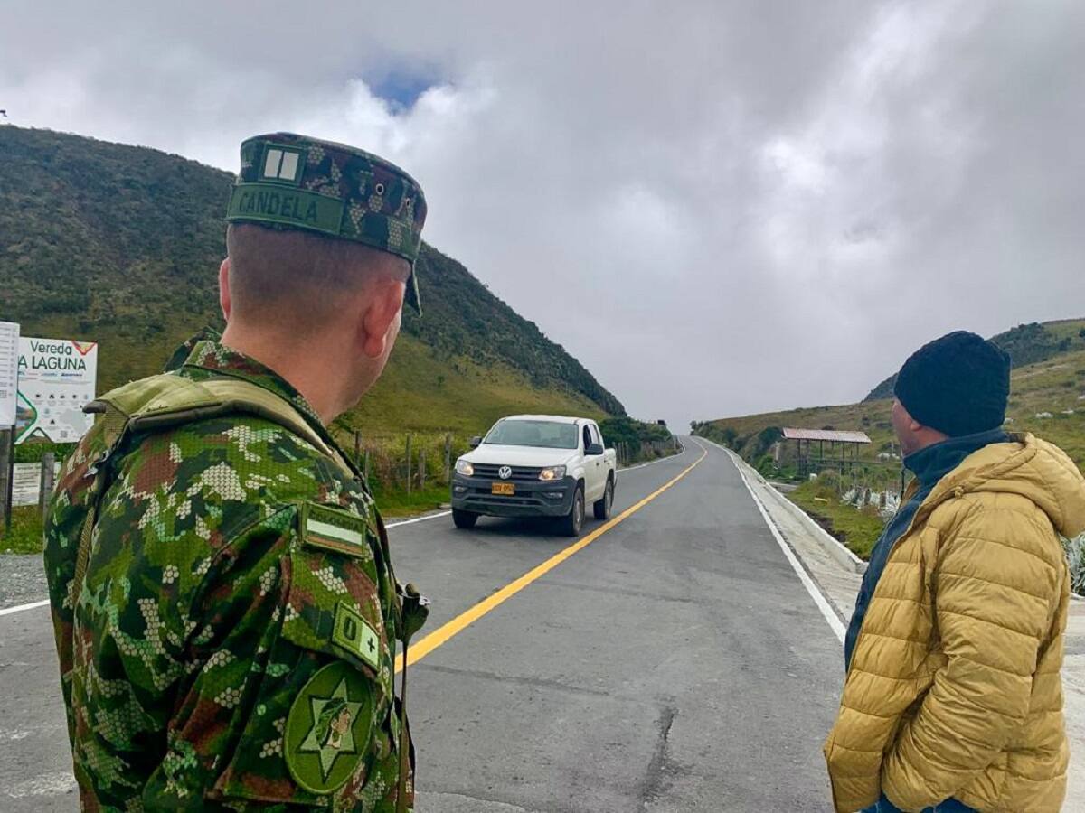 Ejército acompaña transición de alerta naranja a amarilla del Volcán Nevado del Ruiz