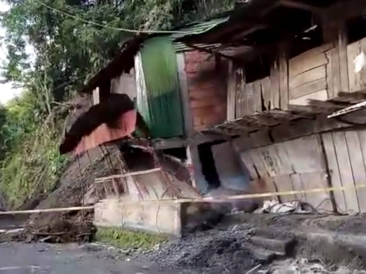 Colapsaron viviendas en Muzo por remoción en masa