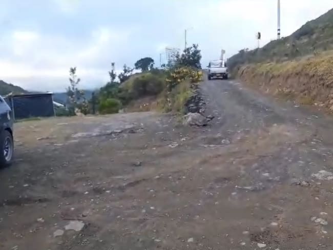 Video: campesino creó carretera alterna para evitar peaje vial en Boyacá