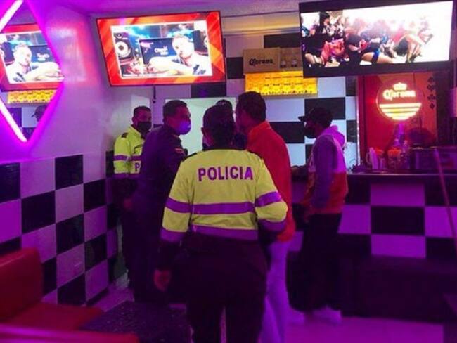 ¿Cuáles son los controles que realizan las autoridades en las fiestas ilegales?
