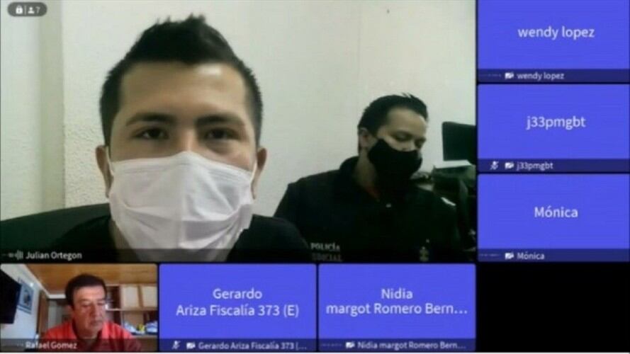 Según la investigación, Ana María Castro salió de un establecimiento comercial en compañía del hoy capturado, Julián Ortegón, y dos hombres más. Foto: Colprensa