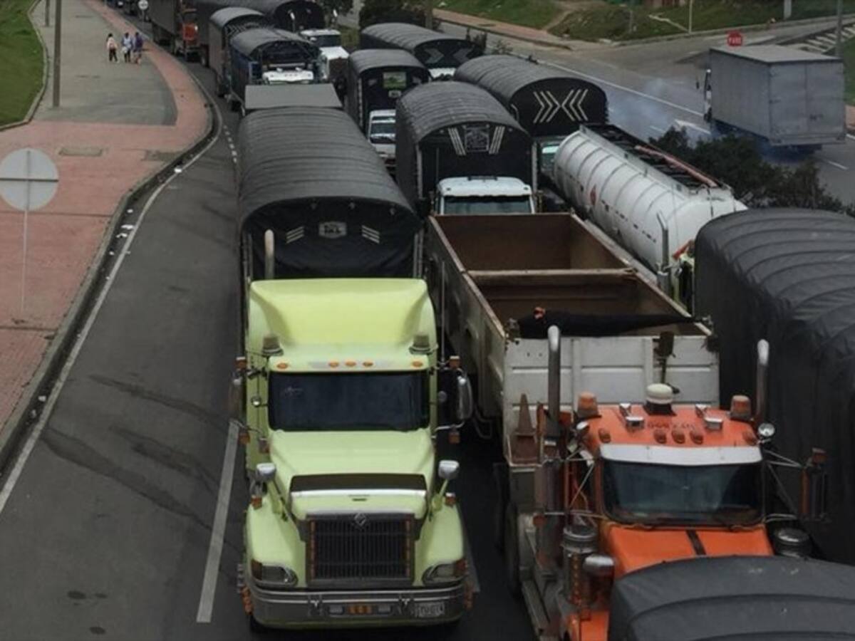 Contingencias en distintos sectores frente al cierre de la vía Bogotá - Villavicencio