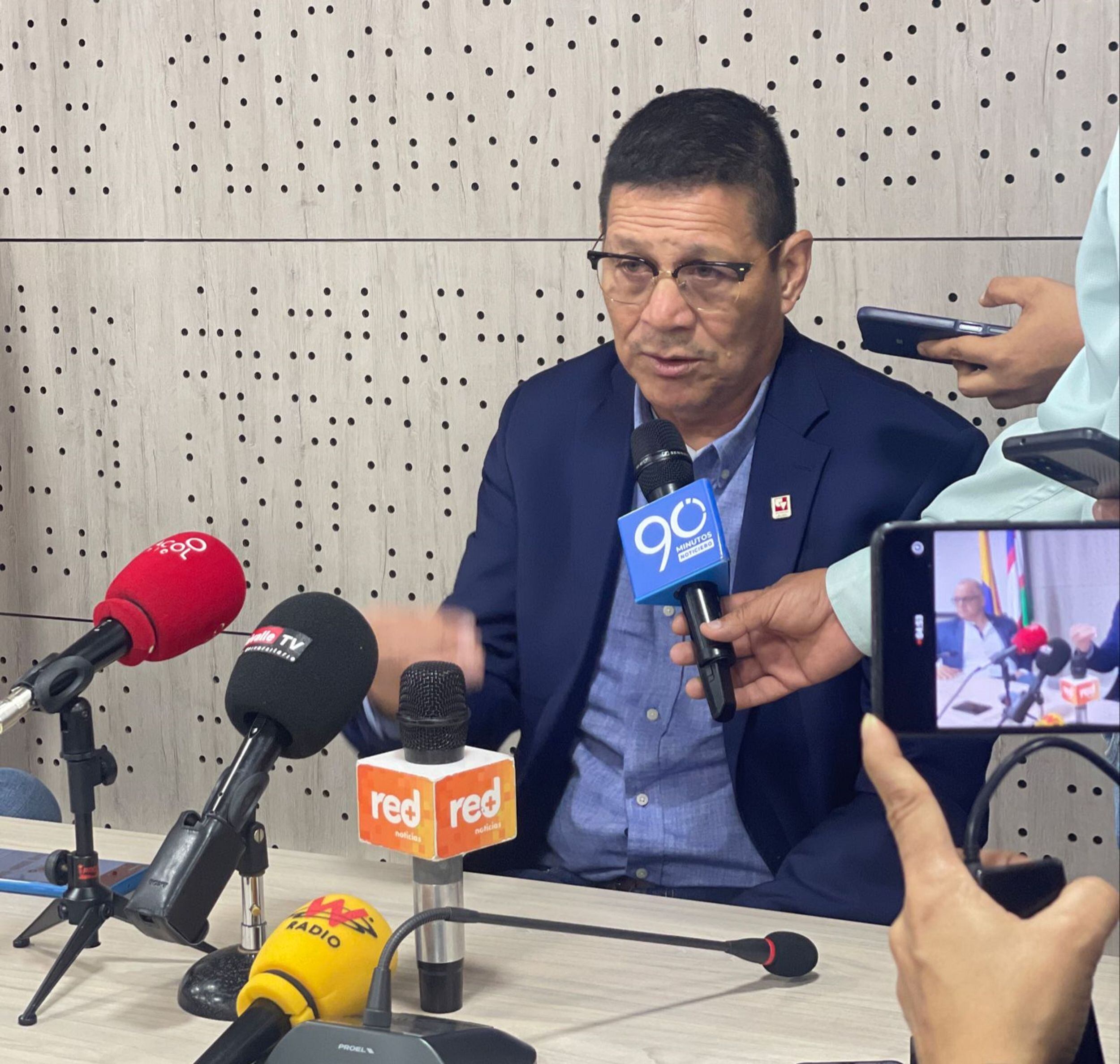  El crimen de dos funcionarias vinculadas con una presunta red de estafas, alertó a las autoridades. Foto: W radio.	