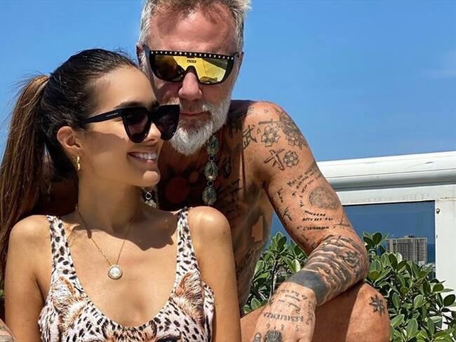 La pareja utilizó una millonaria dinámica para darle a conocer a sus seguidores el género de su hijo.. Foto: Instagram