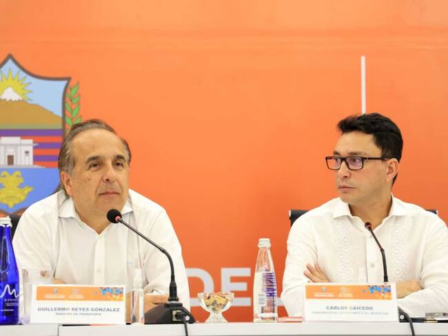 Reunión de Mintrasnporte con el gobernador del Magdalena/ Mintrasnporte