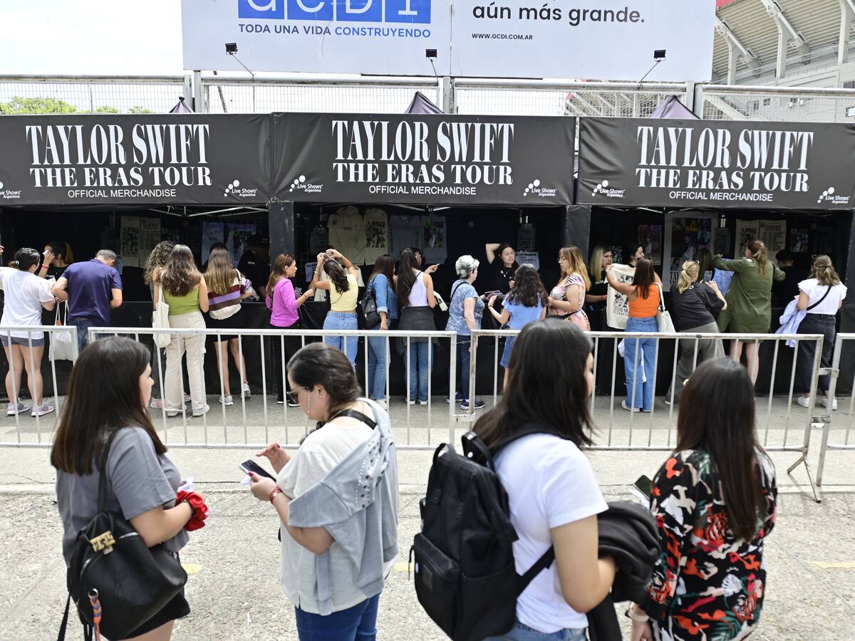 Tormenta eléctrica frustra segundo concierto de Taylor Swift en Buenos Aires