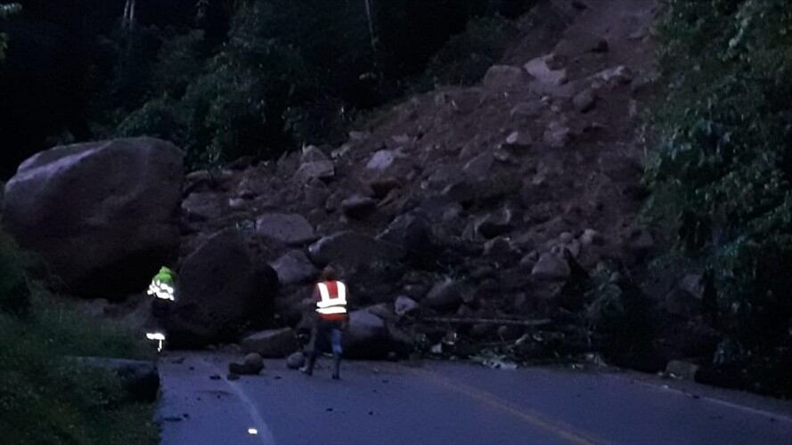 El Invías estima que hacia el mediodía se podría habilitar el paso. Foto: Isabel Escobar (cortesía)
