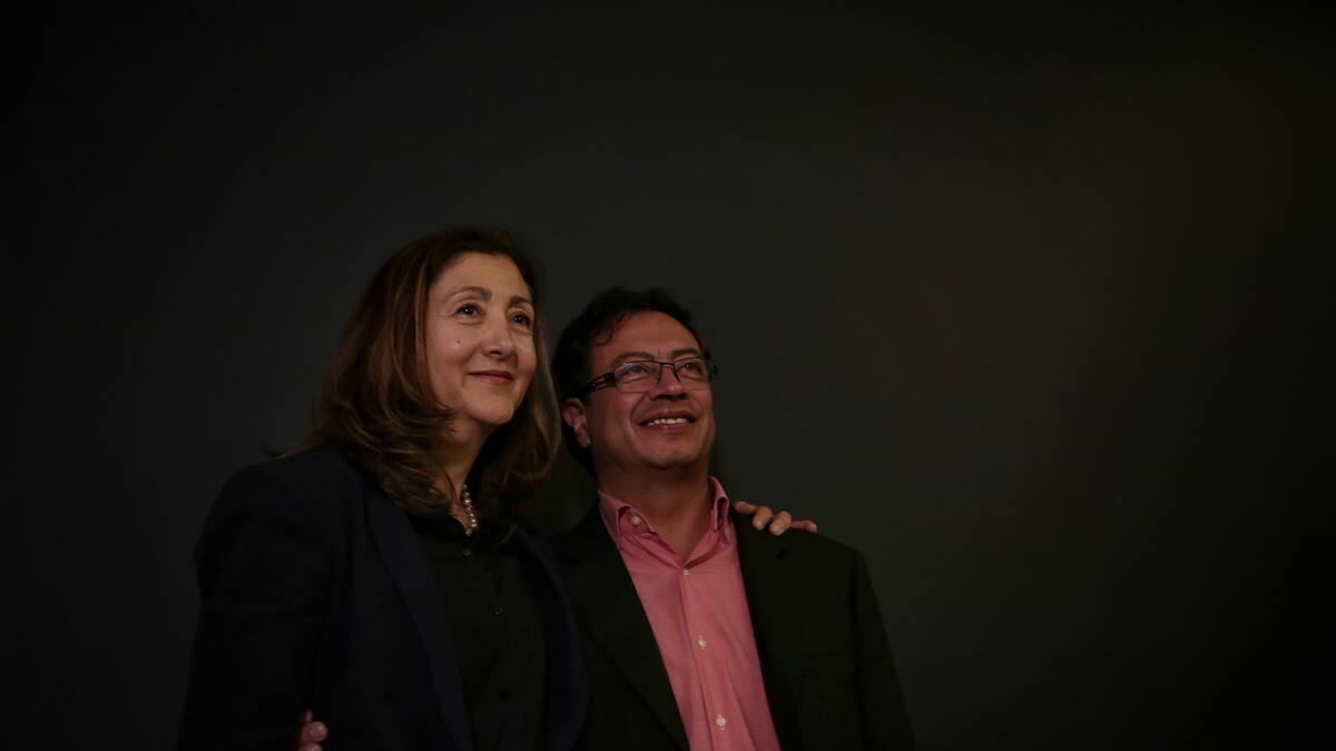 “Dice estar en contra de la corrupción y trabaja con todos los corruptos”: Ingrid Betancourt a Petro