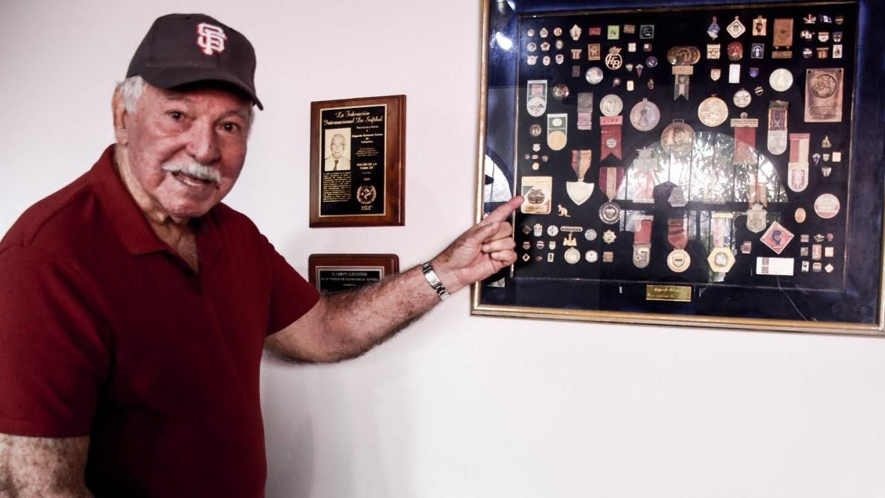 Edgardo Schemel, leyenda del sóftbol y miembro del Salón de la Fama de la Federación Internacional de Sóftbol. Foto: Gobernación Del Atlántico.