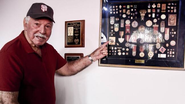 Edgardo Schemel, leyenda del sóftbol y miembro del Salón de la Fama de la Federación Internacional de Sóftbol. Foto: Gobernación Del Atlántico.