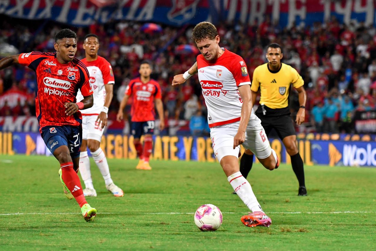 Independiente Medellín y Santa Fe igualaron 1-1 en un duelo pendiente de la fecha 14 de la Liga. Foto: Colprensa