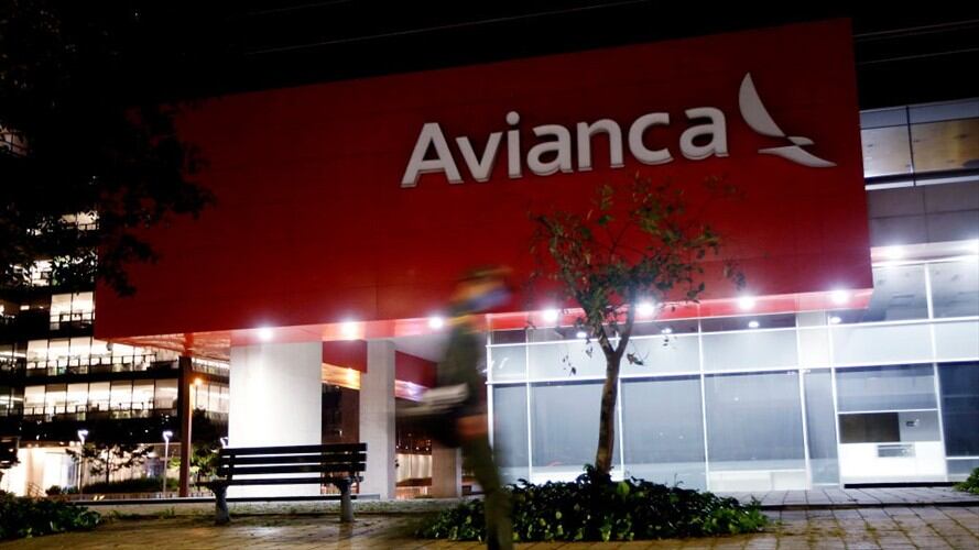Trabajadores de Avianca expresaron que inició una nueva tanda de despidos masivos en la compañía. Foto: Getty Images / LEONARDO MUÑOZ