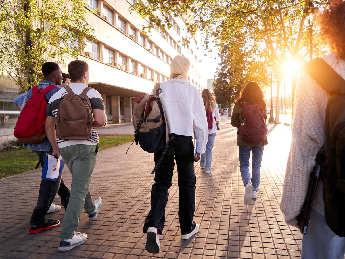 Juez federal impidió al Gobierno de Trump revocar las visas de los estudiantes internacionales
