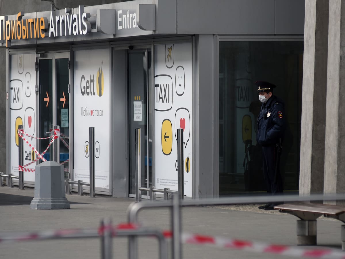 Reabrió el aeropuerto de San Petersburgo, Rusia, tras su cierre por el ataque de drones ucranianos