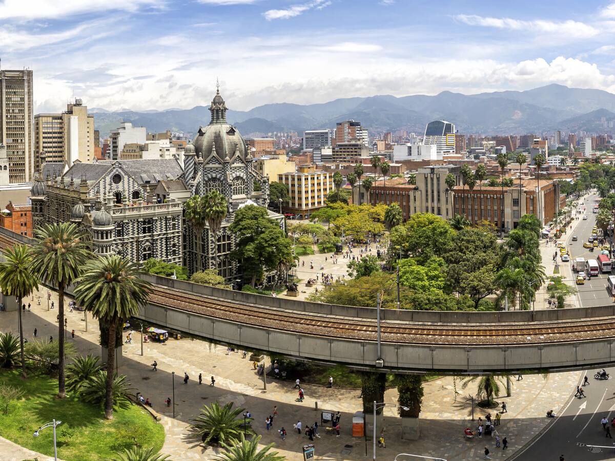 En Medellín, expertos hablan sobre el futuro de la seguridad y el desarrollo territorial